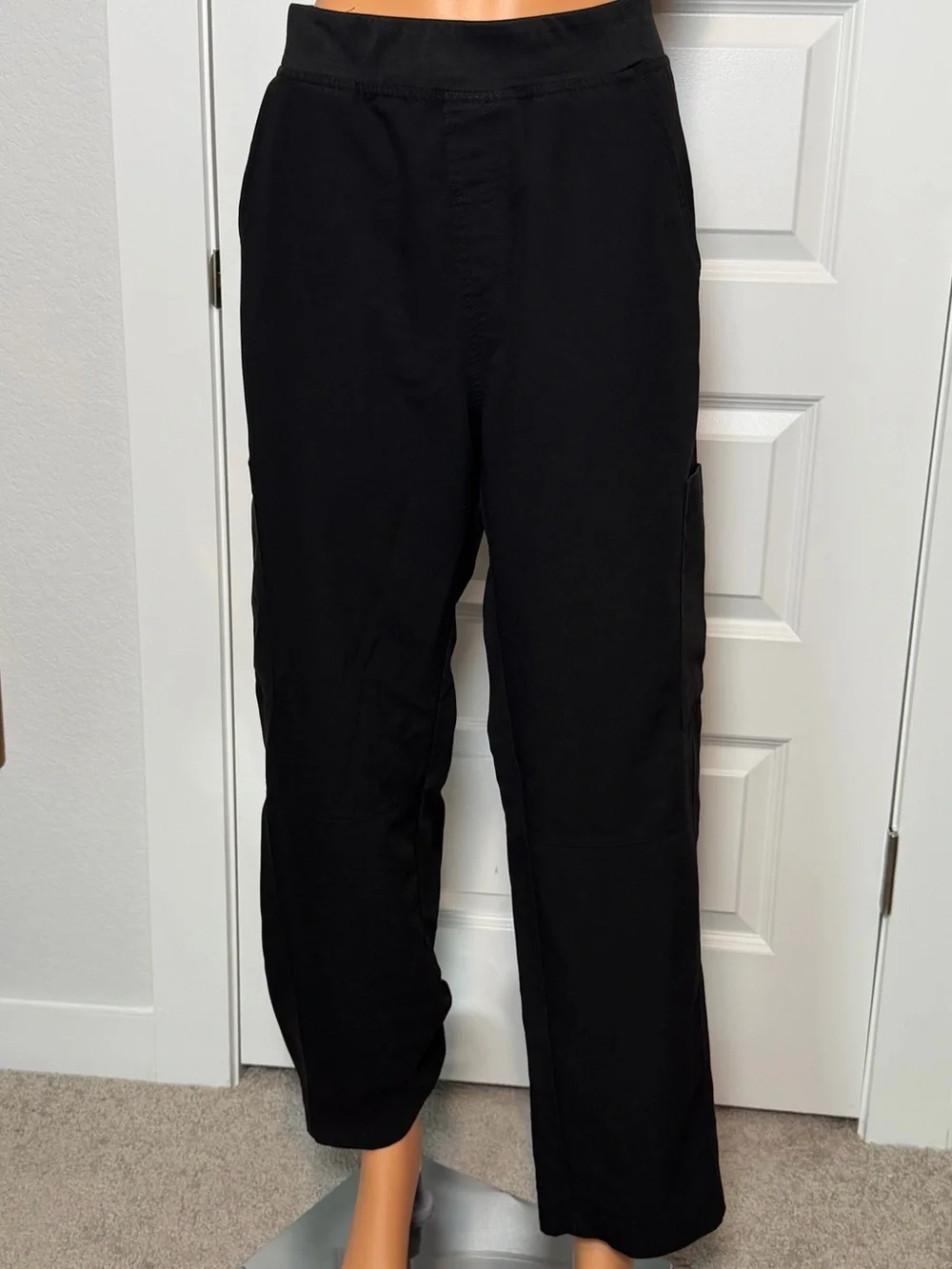 FIGS Men’s Axim Cargo Scrub Pants Black XL SHORT Technical Collection T2001S